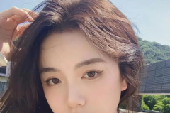 手机里的漂亮小姐姐图片,手机里的小姐姐风采