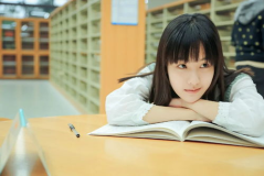 青岛的乘务小姐姐在哪里,青岛乘务小姐姐的温馨服务之旅